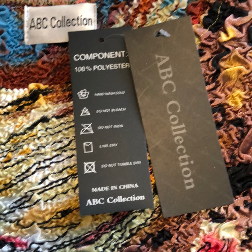 ABC collection blouse - Picture 4 of 4